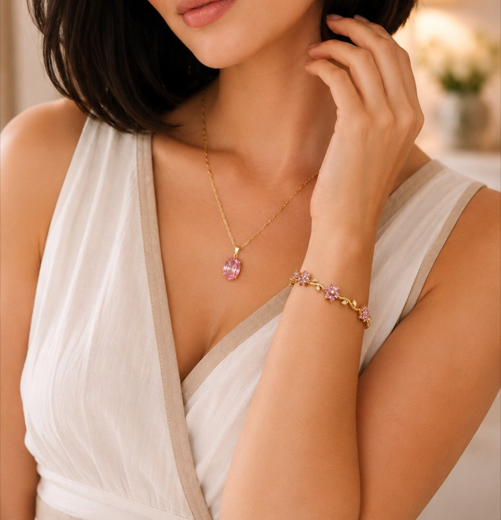 SET OF NECKLESS AND BRACELECT