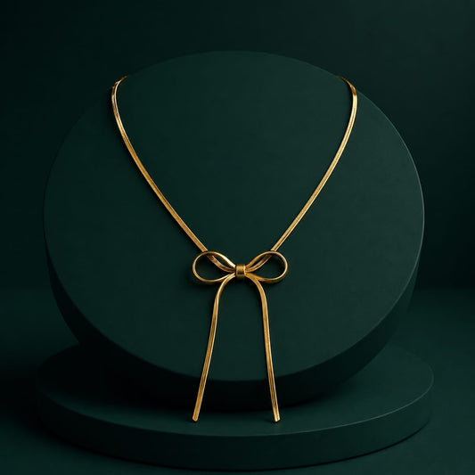 BUTTERFLY NECKLESS