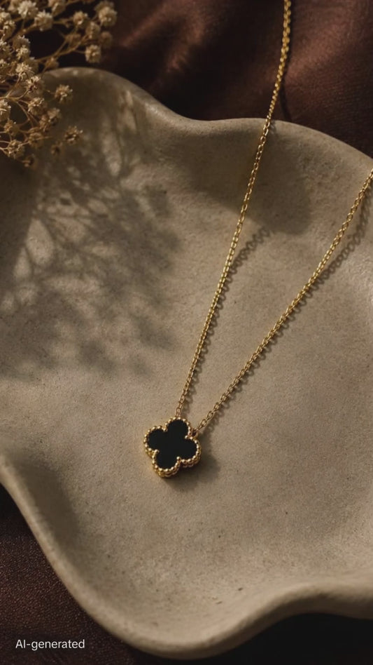 BLACK STONE NECKLESS